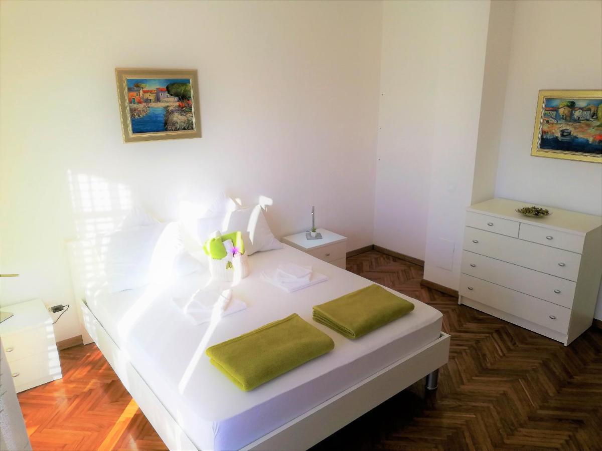 Apartments Martina ニヴィーチェ エクステリア 写真